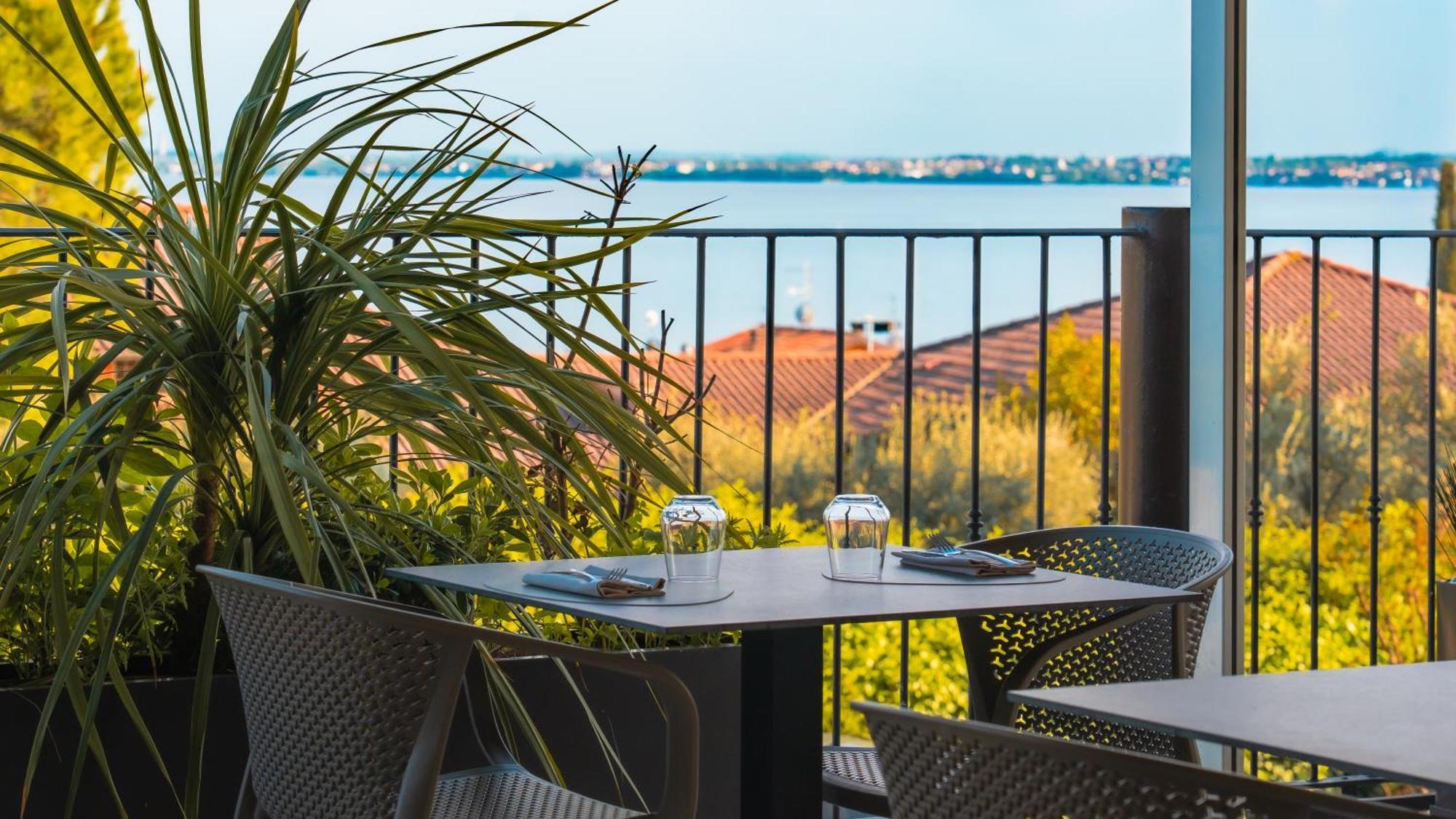 Ahg Riva Del Sole Hotel - Adults Only Moniga del Garda Εξωτερικό φωτογραφία