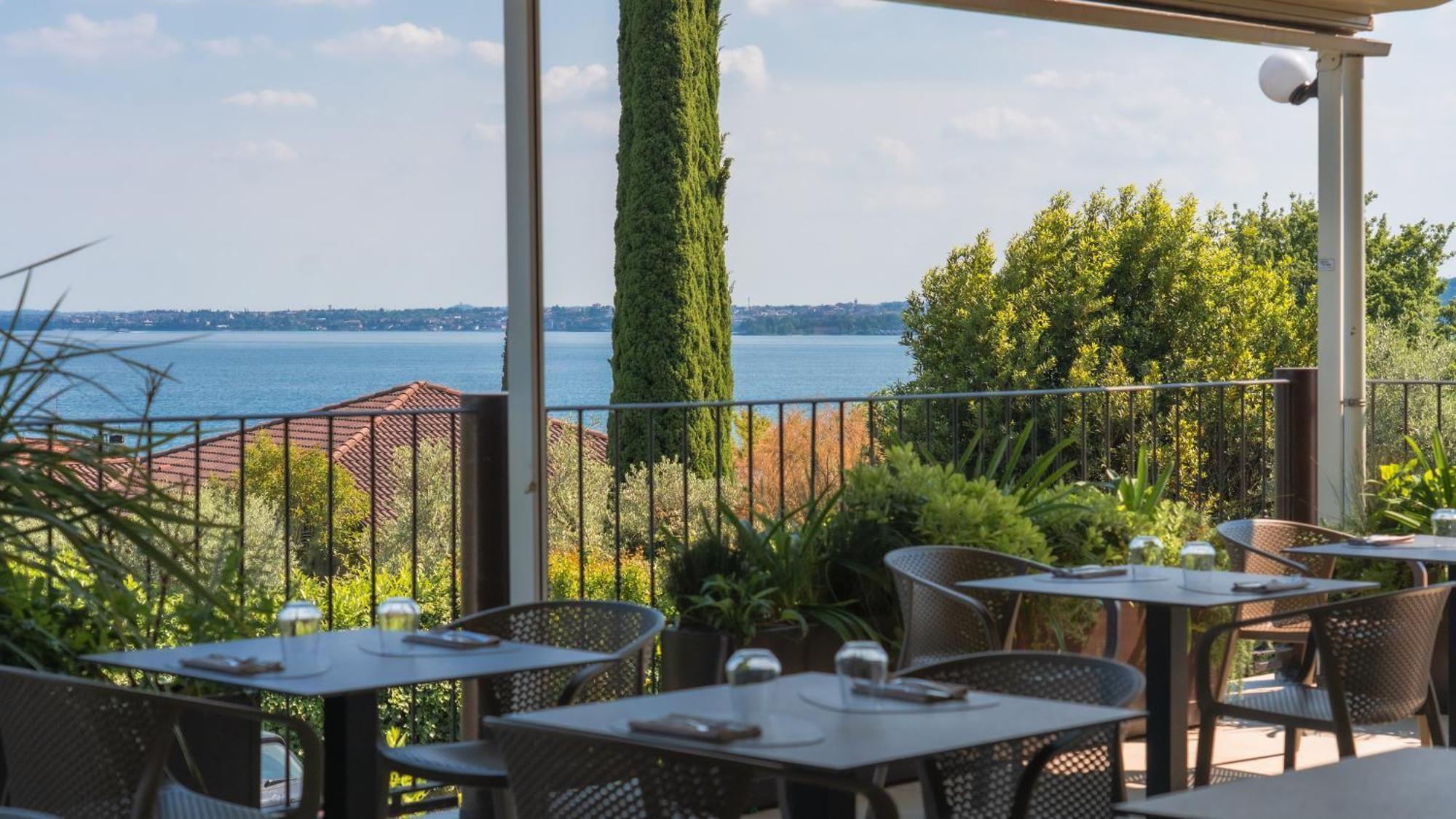 Ahg Riva Del Sole Hotel - Adults Only Moniga del Garda Εξωτερικό φωτογραφία